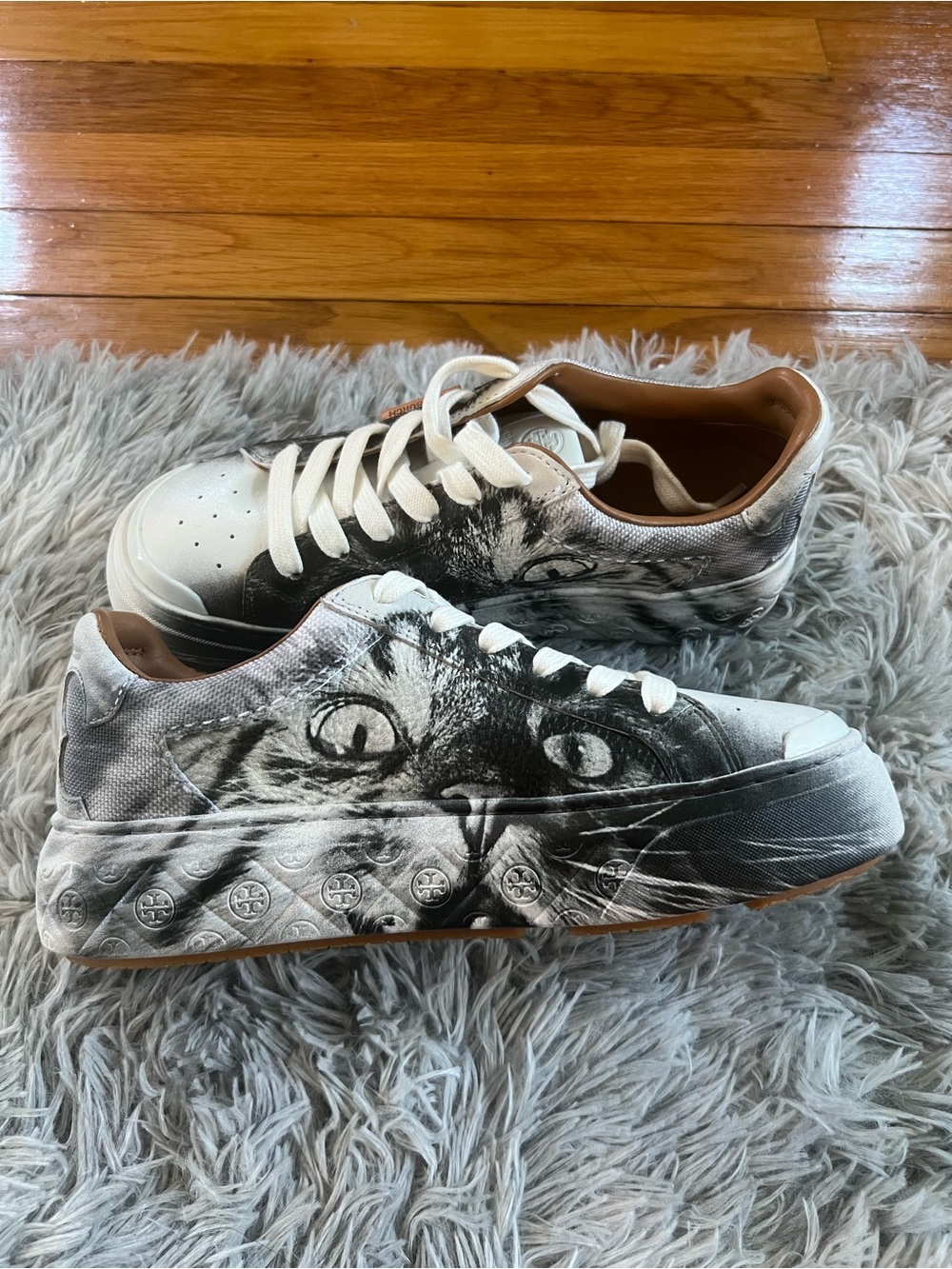 Tory Burch Cat Print Ladybug Sneakers in Black, White, Gray in Size: 6